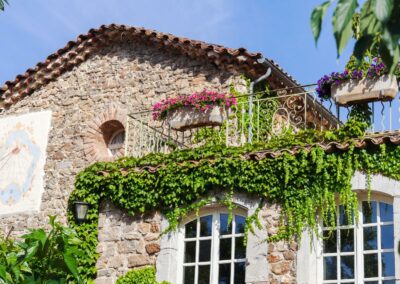 Hôtel au milieu des cévennes, près d'Anduze et de lieux touristiques : bambouseraie, train des cévennes